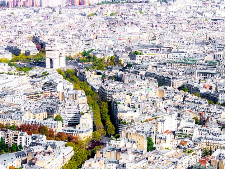 Horizon de Paris vu depuis le sommet de la tour Eiffel