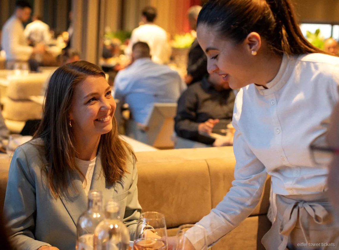 Eiffeltoren diner in de Coeur Brasserie-zone